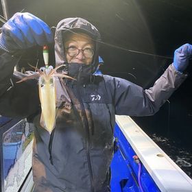 釣果情報・10月8日(日)沼津沖早夜マルイカ