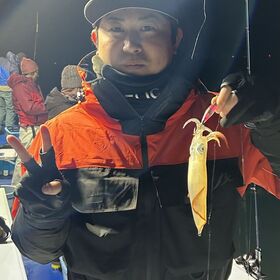 釣果情報・2月1日(土)沼津沖早夜マルイカ・ディープアジング