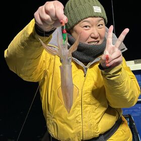 釣果情報・2月8日(土)沼津沖早夜マルイカ
